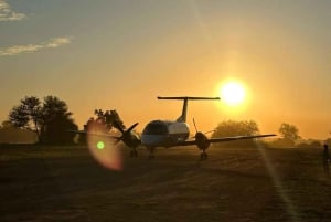 Von Sansibar: 2-tägige Nyerere-Wildtiersafari mit Flug