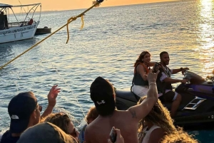 Z miasta Zanzibar do Nungwi: pływanie z żółwiami + plaża i zachód słońca