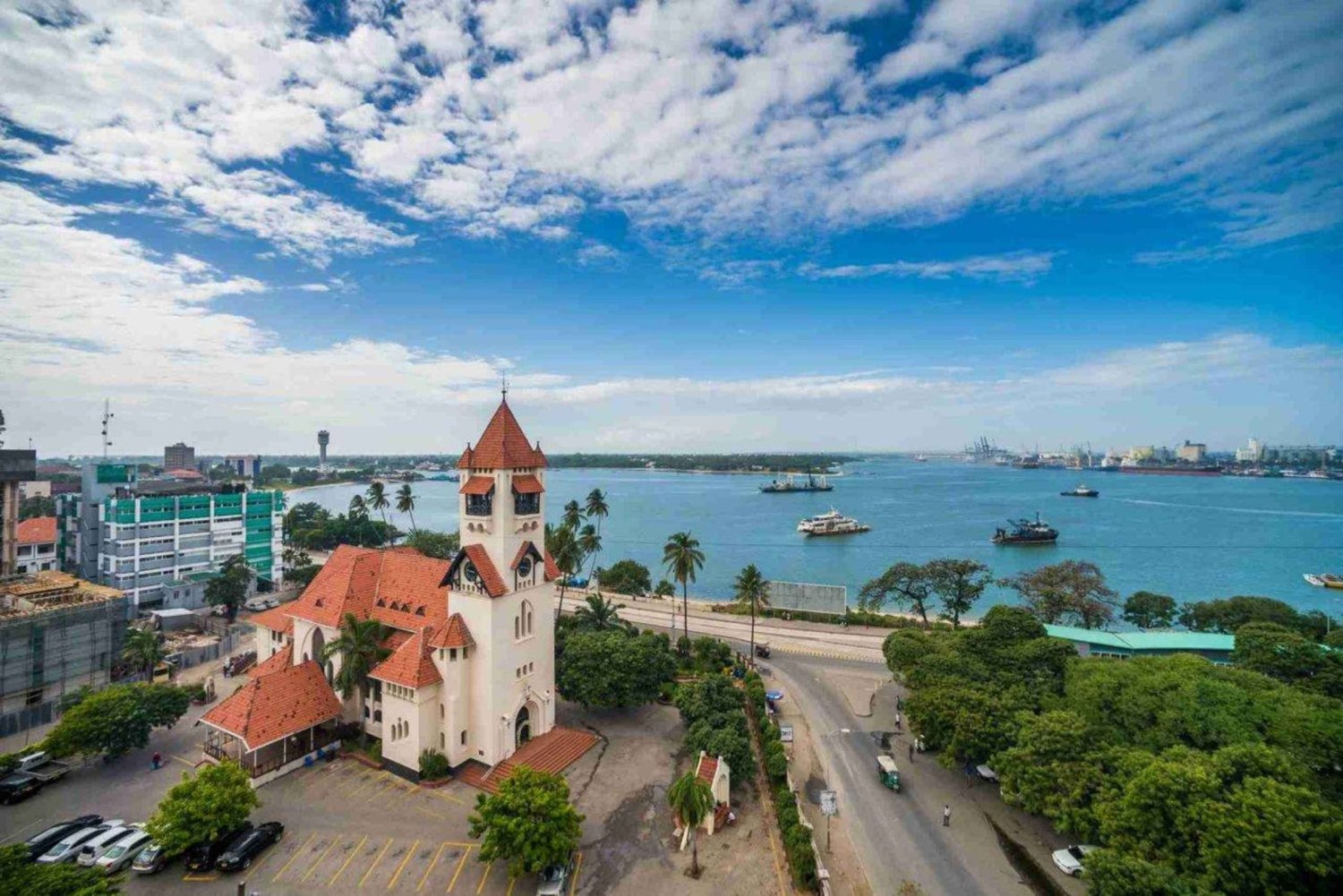 Visite d'une jounée complète de la ville de Dar es Salaam, hors circuit touristique