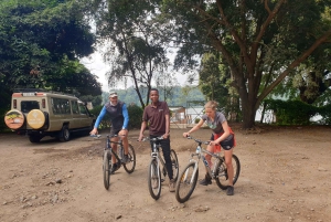 Excursión guiada en bicicleta de montaña por el pueblo de Arusha