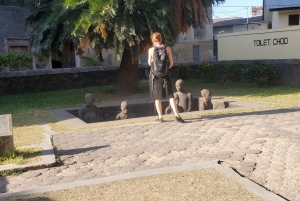 History stone town walking tour and shopping
