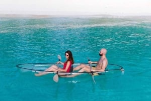 plage de kendwa ; un kayak transparent