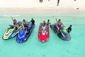 ケンドワビーチでジェットスキー体験をお楽しみください