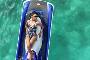 ケンドワビーチでジェットスキー体験をお楽しみください