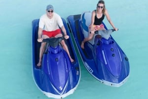 ケンドワビーチでジェットスキー体験をお楽しみください