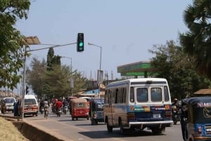 キゴマ：ドクター・リビングストン記念館を含む市内観光