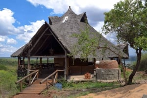 Moshi: Lake Chala Tour: Hiking &/or Kayaking