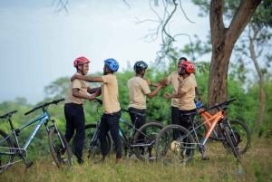 ランドヴェール地区ガイド付き自転車ツアー in アルーシャ