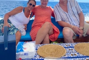 Excursión de un día a la isla de Mnemba con almuerzo a base de barbacoa y marisco