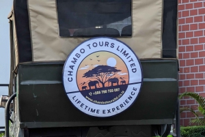 モロゴロ発：3日間 ニエレレ国立公園サファリ＆ボートツアー