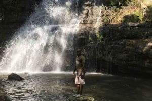 Zanzibar: Wycieczka „Pływanie z żółwiami w jaskini Salaam”