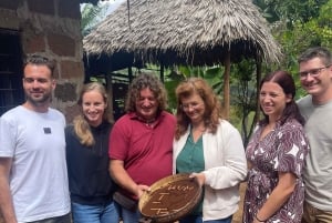 Моши/Аруша: однодневная поездка к водопадам Матеруни, кофейный тур и обед