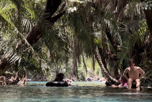 Moshi: dagtrip Chemka Hot Springs met eten en water