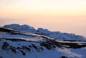 Moshi: Kilimanjaro 2-Day Marangu Route Trek