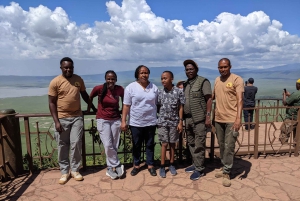Moshi: excursión de un día al lago Chala con caminata guiada y almuerzo