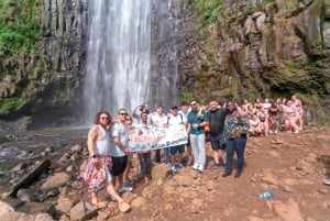 Moshi: Cachoeiras Marangu, Cavernas Chagga e passeio pela vila