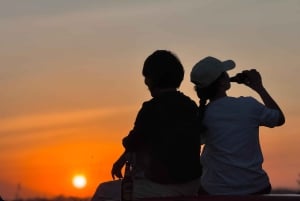 Moshi: Relaxamento ao pôr do sol com bebidas e traslado de ida e volta