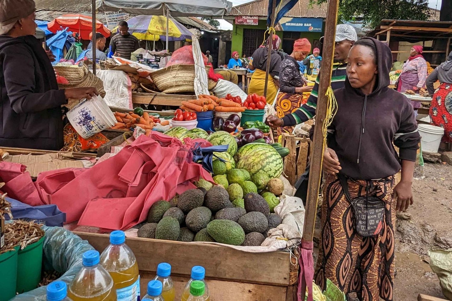 Moshi Town: Rundgang: Thema Urbaner Lebensstil