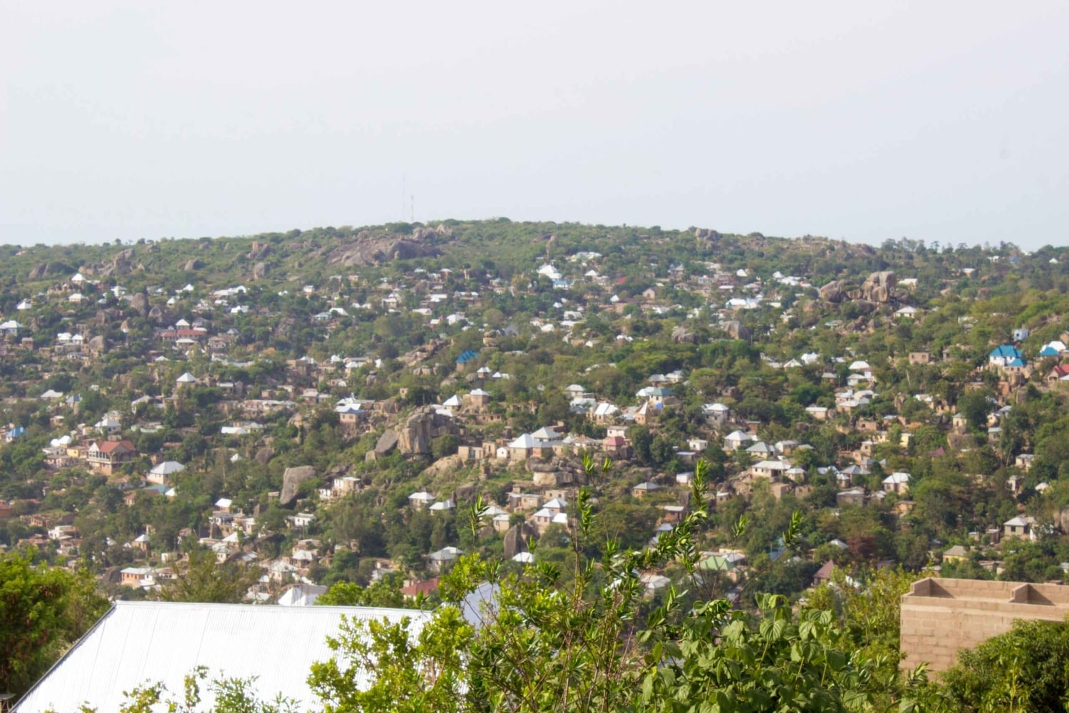 Mwanza: aventura de senderismo en la ciudad de roca con recogida