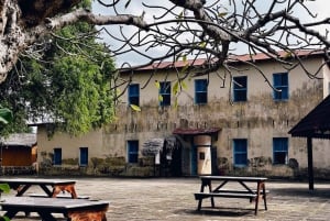 Nakupenda-sandbanken + Prison Island med den lokala guiden