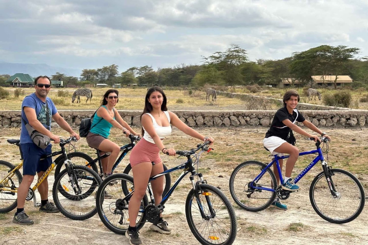 Explora Ngorongoro e Manyara com ciclismo