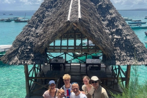 Тюремный остров, песчаная отмель Накупенда и Каменный город: пешая экскурсия