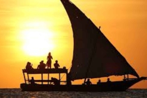 Nungwi: Bezoek aan het schildpaddenreservaat en Dhow Cruise bij zonsondergang