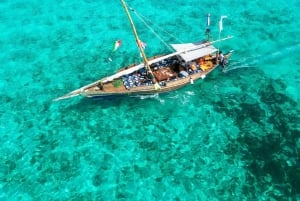 ヌングウィ、ザンジバル:音楽と軽食付きプライベートサンセットクルーズ