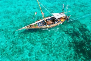 Nungwi, Zanzibar: Privat solnedgangscruise med musikk og snacks