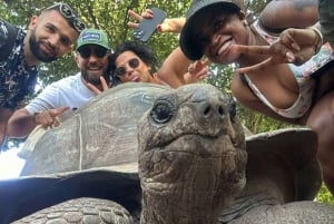 Av Jambiani/Paje: Rømning fra fengselsøya og sandbanken Nakupenda