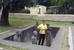 Vanha orjamarkkinat, anglikaaninen katedraali ja Freddie Mercuryn talo