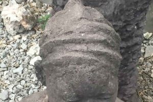 Vanha orjamarkkinat, anglikaaninen katedraali ja Freddie Mercuryn talo