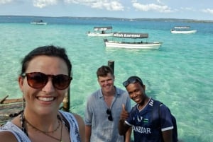 Isola della prigione e banco di sabbia della spiaggia di nakupenda
