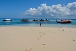 Zanzibar: Prison Island and Nakupenda Boat Trip with Lunch