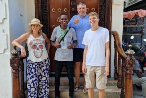 Private walking tour in stone town