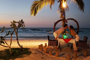 Jantar romântico na praia com fotos