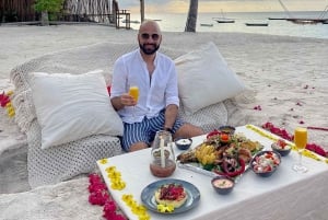 Cena romántica en la playa con fotos