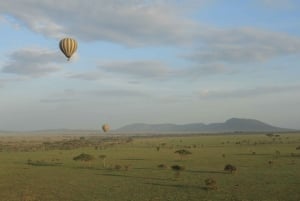 Serengeti National Park: Ballonsafari ved daggry