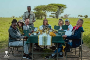 Serengeti National Park: Ballonsafari ved daggry