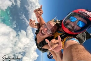 Kendwa: Tandem Skydive in Zanzibar