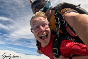 Kendwa: Tandem Skydive in Zanzibar