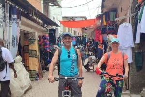 ZANZIBAR: Tour durch eine Gewürzfarm, Jozani-Wald und Salaam-Höhle