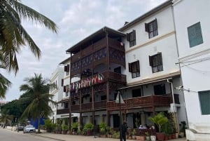 ストーンタウンガイドツアー：文化、奴隷市場、スパイス市場