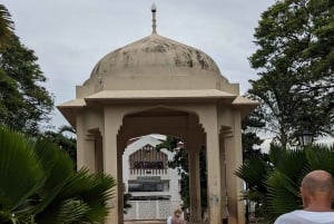 ストーンタウン：ガイド付きショッピング＆ヘリテージツアー