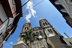 Kivikaupungin kierros, vankilasaari, auringonlasku ja yöllinen ruokatori