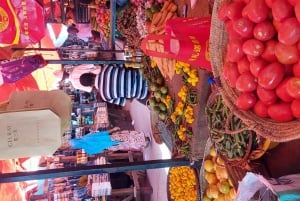 Kävelykierros kivikaupunkiin ( Kaupunkikierros)