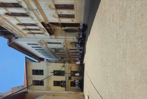 Kävelykierros kivikaupunkiin ( Kaupunkikierros)