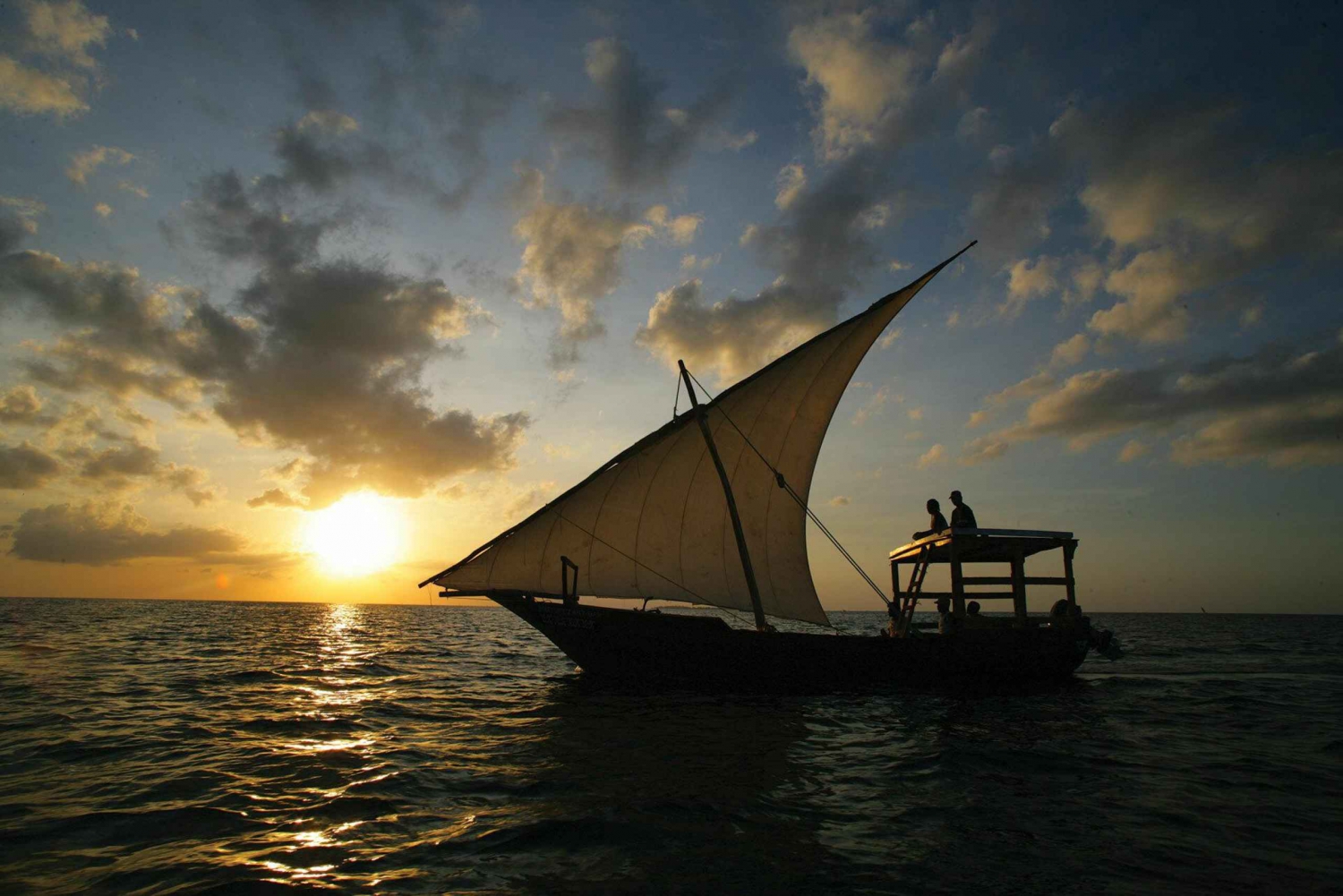 Stone Town: Traditionell Dhow-kryssning vid solnedgången