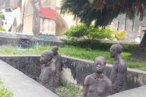 Byvandring i steinbyen (byrundtur)