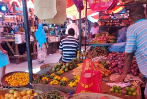 Byvandring i steinbyen (byrundtur)